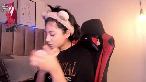 Camila online show from March 2025 02:41:02 AM