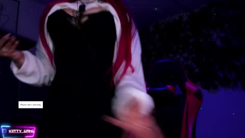 Camila online show from December 2025 02:50:02 AM