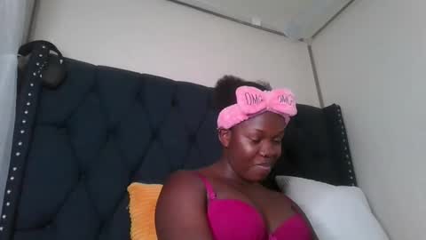 kitty_kerry online show from October 2025 05:31:02 AM