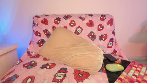 Snapshot of kitty_kryss chatting on May 2026 02:01:02 PM kitty_kryss online show from May 2026 02:01:02 PM