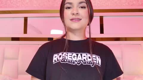 kitty  online show from October 2025 03:06:02 AM