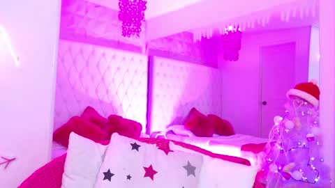 KITTY online show from December 2025 01:16:01 PM