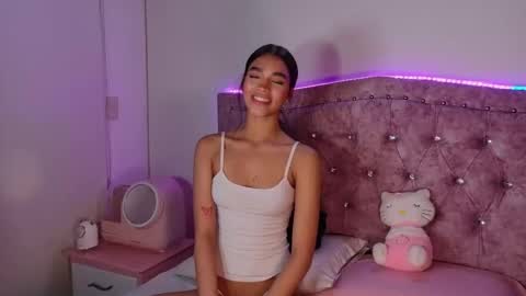 Snapshot of kitty_mia29 chatting on March 2026 05:35:02 AM Kitty online show from March 2026 05:35:02 AM