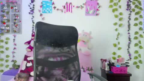 Snapshot of kitty_moon2 chatting on June 2026 10:04:01 PM Kitty online show from June 2026 10:04:01 PM