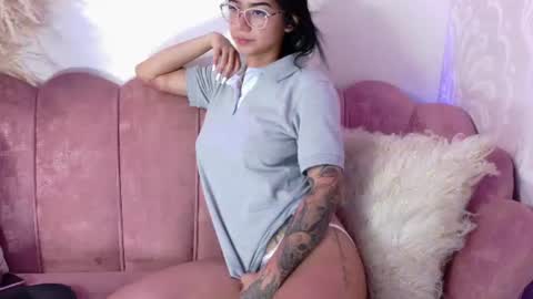 Snapshot of kitty_nicolle chatting on July 2026 01:17:01 PM kitty_nicolle online show from July 2026 01:17:01 PM