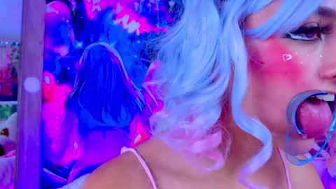 Nicol Gomez online show from December 2025 09:52:02 PM