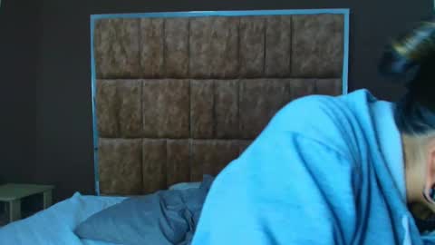 Snapshot of kitty_ravee chatting on October 2025 01:30:01 PM Kitty Rave online show from October 2025 01:30:01 PM