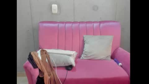 kitty rose online show from November 2025 06:21:01 PM