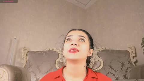 Mia online show from December 2025 10:26:02 PM