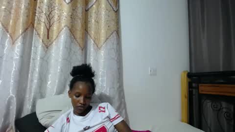Snapshot of kittyfay_ chatting on May 2026 08:47:02 PM Fay online show from May 2026 08:47:02 PM