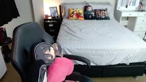 Isabel online show from February 2025 11:37:01 PM