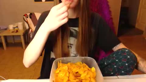 KittyloveMoon online show from April 2026 07:51:02 PM