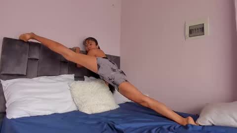 kitty  online show from February 2025 02:37:01 PM