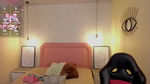  K I T T  Y  online show from October 2025 12:16:01 PM