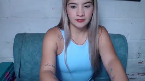 kittyzevee_ online show from March 2026 12:06:01 AM