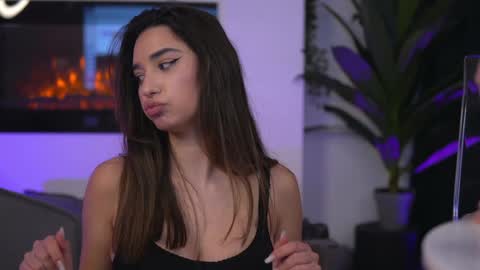 Erika online show from January 2025 04:37:01 PM