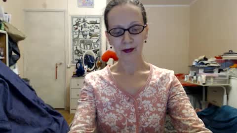 KiuminBerry online show from February 2025 05:53:01 PM