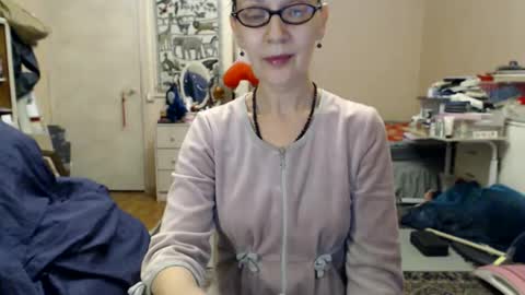 KiuminBerry online show from February 2025 06:45:01 PM