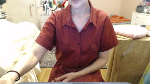 Snapshot of kiuminberry chatting on June 2026 12:47:02 PM KiuminBerry online show from June 2026 12:47:02 PM