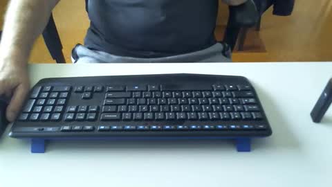 kiwiguy17 online show from October 2025 12:19:01 AM