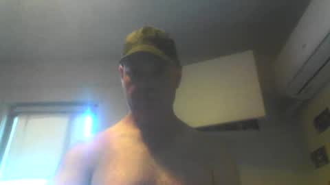 kiwiguy19773 online show from December 2025 02:41:01 AM