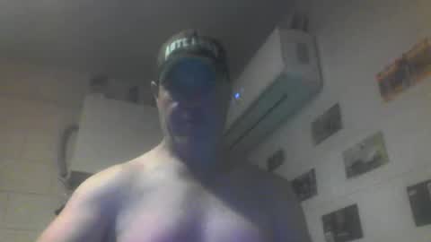 Snapshot of kiwiguy19773 chatting on May 2026 07:02:02 AM kiwiguy19773 online show from May 2026 07:02:02 AM