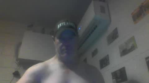 Snapshot of kiwiguy19773 chatting on May 2026 07:05:01 AM kiwiguy19773 online show from May 2026 07:05:01 AM