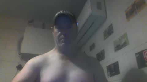 Snapshot of kiwiguy19773 chatting on May 2026 07:50:02 AM kiwiguy19773 online show from May 2026 07:50:02 AM
