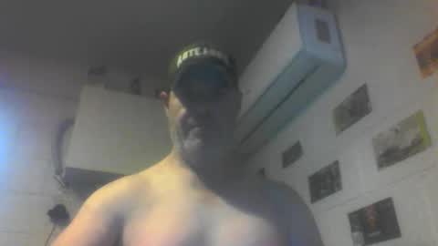 Snapshot of kiwiguy19773 chatting on May 2026 04:20:02 AM kiwiguy19773 online show from May 2026 04:20:02 AM