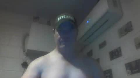 Snapshot of kiwiguy19773 chatting on May 2026 07:15:01 AM kiwiguy19773 online show from May 2026 07:15:01 AM