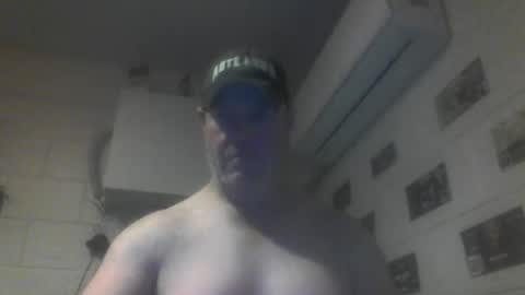 Snapshot of kiwiguy19773 chatting on May 2026 07:37:01 AM kiwiguy19773 online show from May 2026 07:37:01 AM