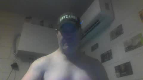 Snapshot of kiwiguy19773 chatting on June 2026 07:22:01 AM kiwiguy19773 online show from June 2026 07:22:01 AM