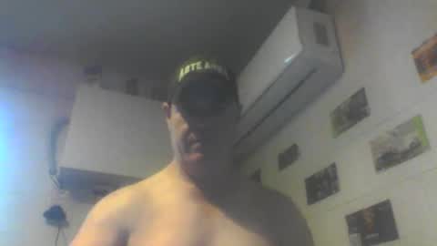 Snapshot of kiwiguy19773 chatting on June 2026 03:10:02 AM kiwiguy19773 online show from June 2026 03:10:02 AM