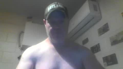Snapshot of kiwiguy19773 chatting on July 2026 06:40:01 AM kiwiguy19773 online show from July 2026 06:40:01 AM