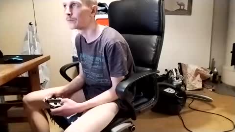 Erik online show from January 2025 09:52:01 PM