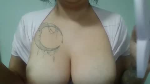 kkristy07 online show from December 2025 01:42:01 PM