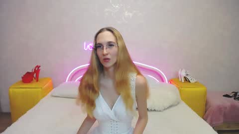 Klary online show from January 2025 12:24:01 PM