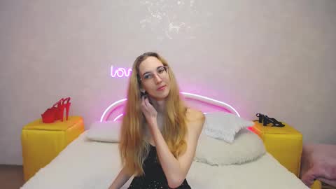 Klary online show from February 2025 08:38:01 AM