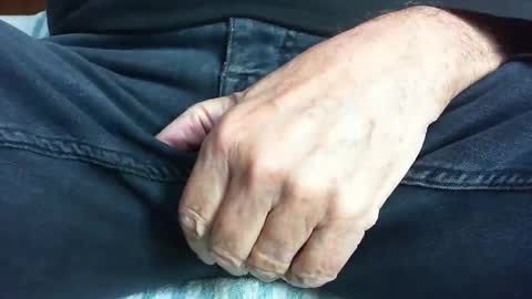 Snapshot of kledenn chatting on February 2026 01:16:01 PM kledenn online show from February 2026 01:16:01 PM