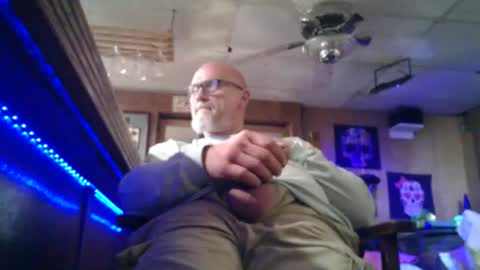 MrKleeen online show from April 2026 10:31:02 AM