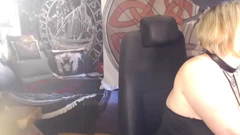 Snapshot of kleiner_teufel chatting on January 2025 12:24:01 PM Michelle online show from January 2025 12:24:01 PM