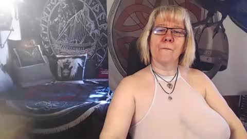Snapshot of kleiner_teufel chatting on March 2025 12:44:02 PM Michelle online show from March 2025 12:44:02 PM