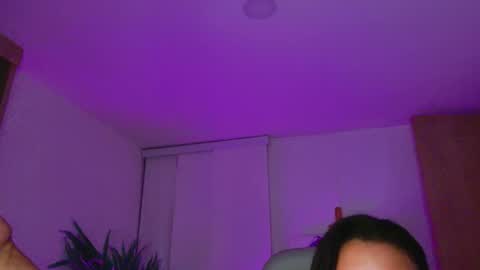 Snapshot of kleogold_1 chatting on October 2025 11:46:02 PM Christina online show from October 2025 11:46:02 PM