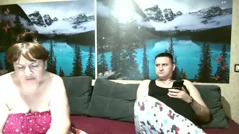 Kleosnow online show from November 2025 09:28:01 PM