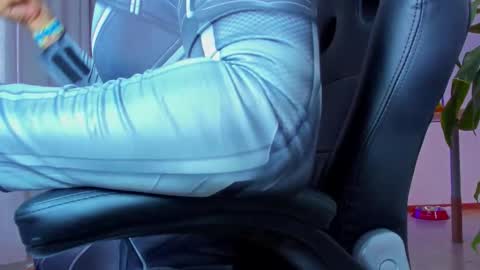 klinsmannwalton online show from October 2025 12:06:02 PM