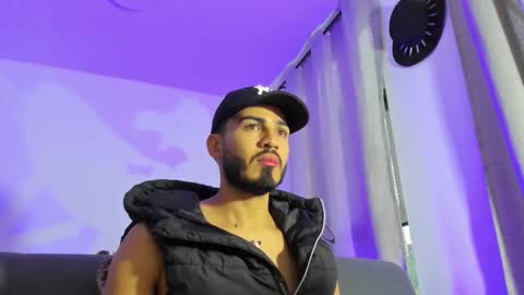 Snapshot of klinsmannwalton chatting on February 2026 11:20:02 AM klinsmannwalton online show from February 2026 11:20:02 AM