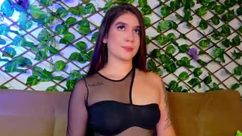 kloe_bella online show from September 2025 01:16:02 PM