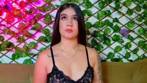 kloe_bella online show from September 2025 05:40:02 PM