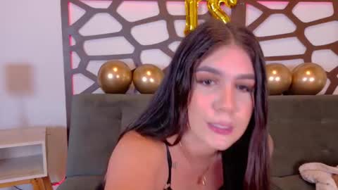 kloe_bella online show from February 2026 12:46:01 PM