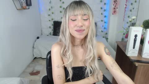 kloe online show from February 2025 02:26:02 AM